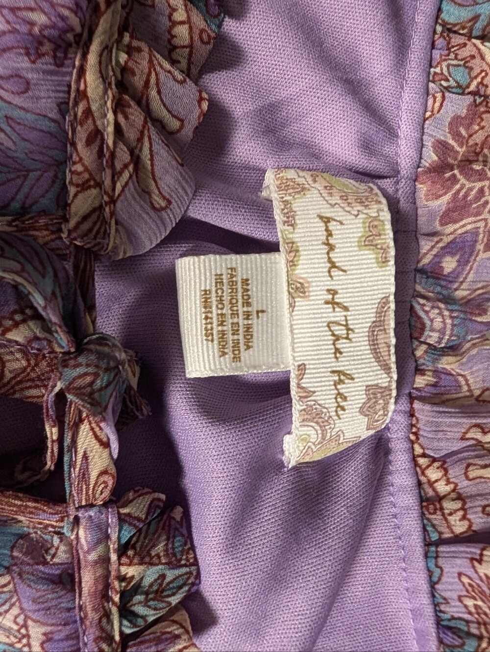 Land of the Free Lavender Paisley Boho Maxi Dress Size L Flutter Sleeve A-128 - Picture 16 of 16